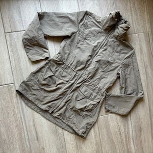 Eddie Bauer Travex Tan Outdoor Jacket – Women’s Size Small – Lightweight